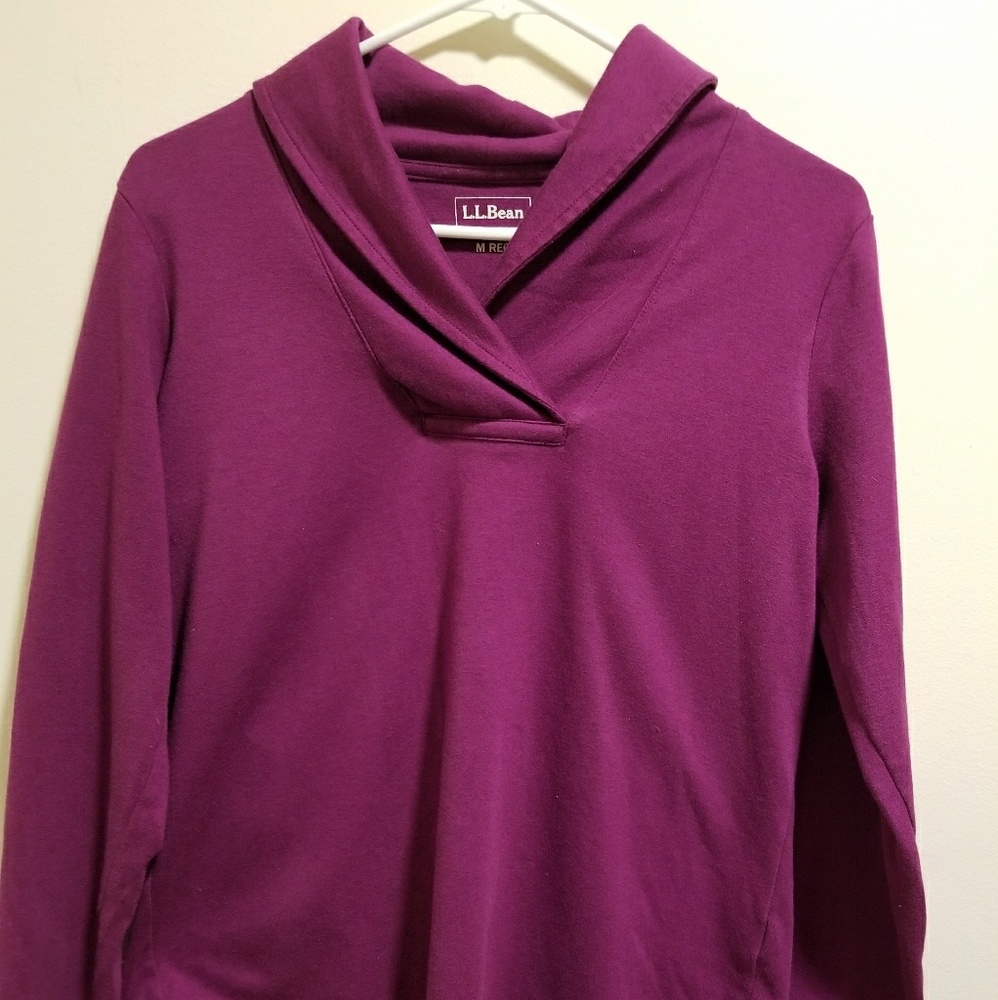 L.L. bean woman blouse  long sleeve sweater